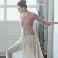 Пуловер Ингрид, юбка Jaunty и жакет от Lana Grossa