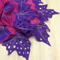 Шелковый палантин с декором из префельта и палантин с пастельным рисунком Сирень