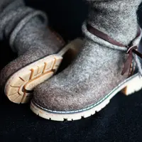 Демисезонные сапожки с плотной пяткой и жатым голенищем