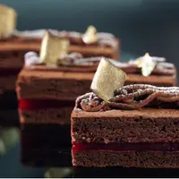 Пирожное Шоколад-малина и Пирожное Малина-базилик