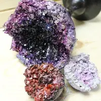 Имитация кварцевого камня. Аметист