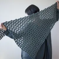 Шесть переводов по вязанию шапок и шалей + МК Шапочка косами крючком