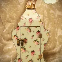 Антикварные музыкальные часы из картона