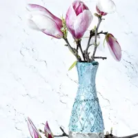 Модные вазы из бутылок