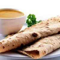 Горячий суп и свежая лепешка. Блаженство