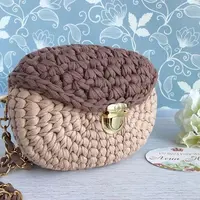 Овальная сумочка