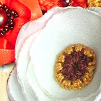 Объемная вышивка: брошь «Четырехлистный клевер»