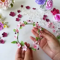 Венок с цветами из холодного фарфора