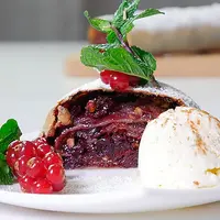 Вишневый штрудель