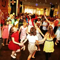 Музыкальные треки для выпускных в школе