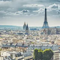 Онлайн-прогулка по Парижу: от Елисейских полей до Нотр-Дам