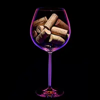 Снимаем бокал с пробками