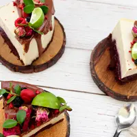 Муссовый торт с зеленой гречкой «Лайм-шоколад-кокос»