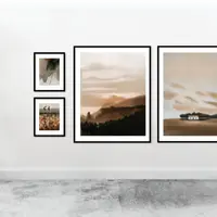 Интерьерные постеры в одном колорите