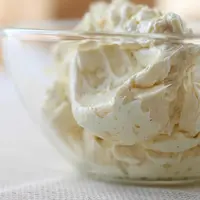 Швейцарский масляный крем и шоколадный пражский крем