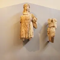 Молитвы в камне. Миф, ритуал, социальная коммуникация в скульптурном оформлении греческого святилища