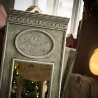 Зеркало “Отель на Медовой улице”