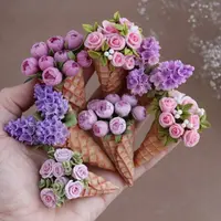 Букеты в вафельных рожках