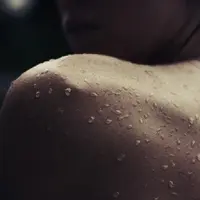 Эротизм кожи. Кожа как место репрезентации психических конфликтов