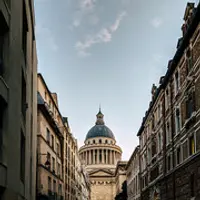 Пять прогулок по Парижу. Латинский квартал