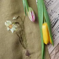 Первоцветы на столе