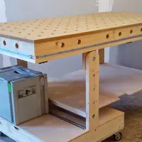Складной рабочий стол для мастерской