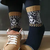 Новогодние носки спицами Winter Dudes