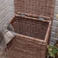 Бельевой короб из бумажной лозы