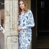 Вязаный костюм спицами Delft