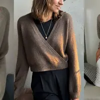 Женский пуловер спицами Sofie