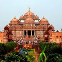 Восемь городов Дели