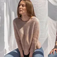 Пуловер с круглой кокеткой Velvet