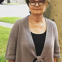 Вязаный короткий кардиган Eva