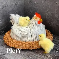 Пасхальная курочка из бумажной лозы