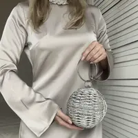 Сумка-шар из блестящего шнура