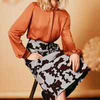 Блузка с классическим воротником винг №106