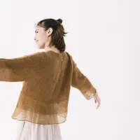 Пуловер с круглой кокеткой спицами из мохера Dusking