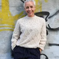 Свитер рельефным узором Just Sassy