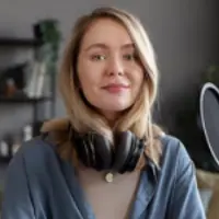 Дикторское мастерство и создание подкастов