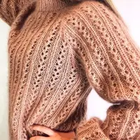 Объемный свитер из мохера Vaffel