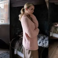 Кардиган со спущенным плечом Kvallning