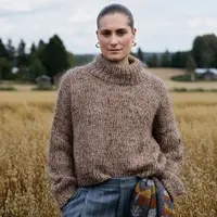 Вязаный спицами свитер крупной вязки Albarn