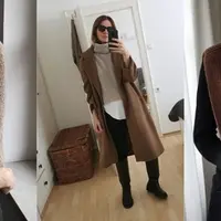 Вязаная спицами манишка Jacques