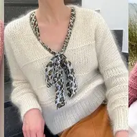 Пуловер из мохера с глубоким вырезом Ella