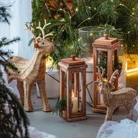 Рождественский олень из бумажной лозы