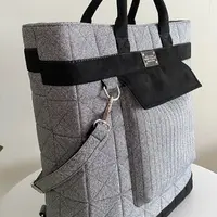 Функциональная сумочка-рюкзачок