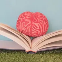 Нейропсихология чтения: как мы читали, читаем и будем читать