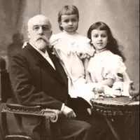 От торговли к просвещению: история династии Вишняковых