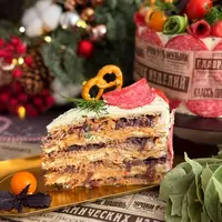 Мясной торт с ростбифом