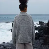 Свитер с косой на японских плечах Sweater Jenna
